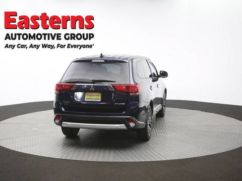 Used 2018 Mitsubishi Outlander ES AWD/4WD image 37