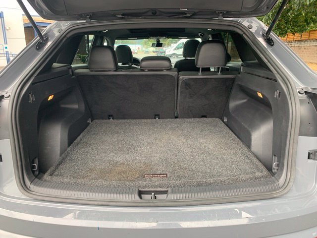 Used 2022 Volkswagen Atlas Cross Sport SE w/ Panoramic Sunroof Package AWD/4WD image 5