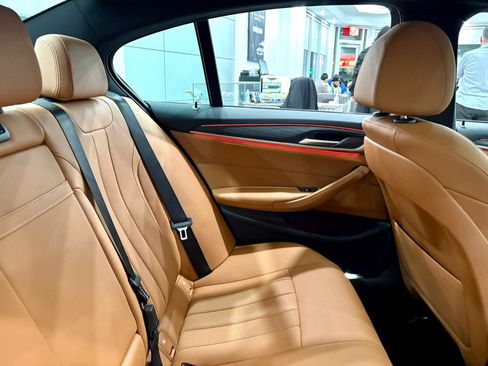 Used 2023 BMW 530i xDrive w/ Convenience Package image 20