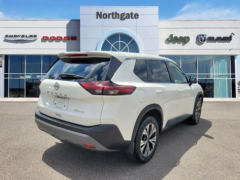 Used 2023 Nissan Rogue SV AWD/4WD image 4