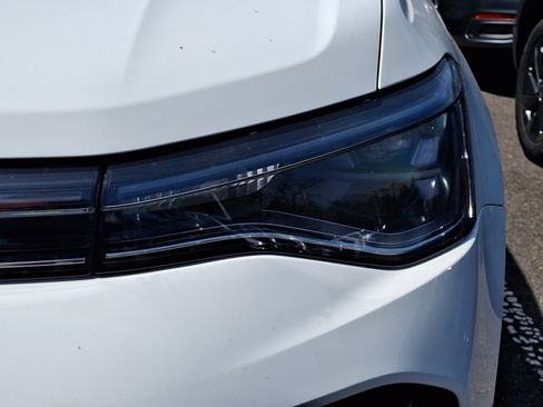 New 2026 Volkswagen Taos SE FWD image 4