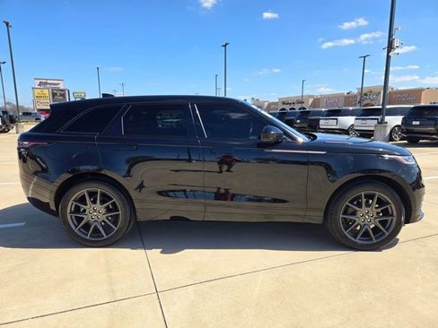 Used 2023 Land Rover Range Rover Velar R-Dynamic S image 4