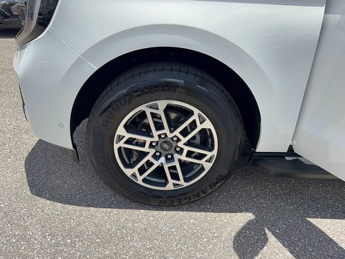 Certified 2025 Ford Expedition Max Active RWD image 40
