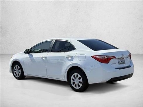 Used 2017 Toyota Corolla L w/ Carpet Mat Package (TMS) FWD image 7