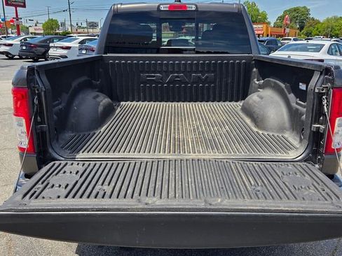 Used 2022 RAM 1500 Big Horn AWD/4WD image 13