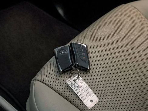 Used 2021 Lexus GX 460 Premium image 54