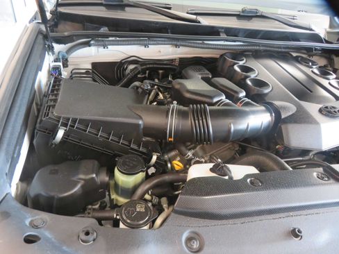 Used 2016 Toyota 4Runner SR5 RWD image 54