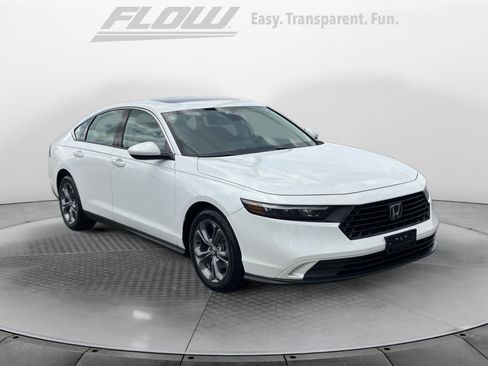 Used 2023 Honda Accord EX image 1