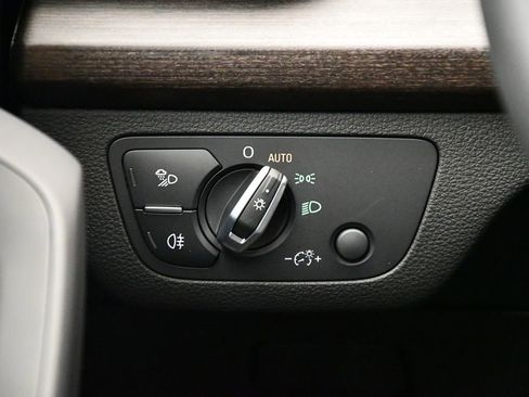 Certified 2025 Audi Q5 2.0T Premium image 21