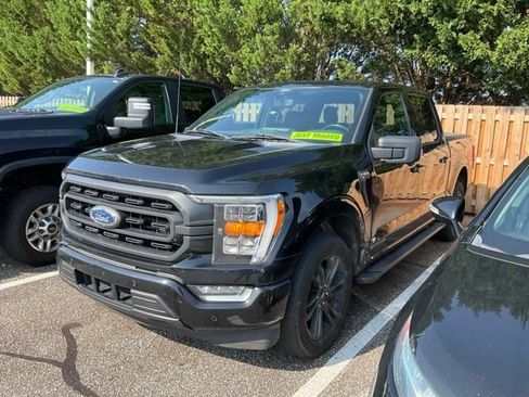 Used 2021 Ford F150 XLT w/ Equipment Group 302A High RWD image 3