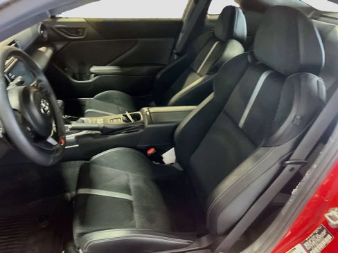 Used 2025 Toyota GR86 Premium w/ GR Wheel Package (TMS RWD image 19