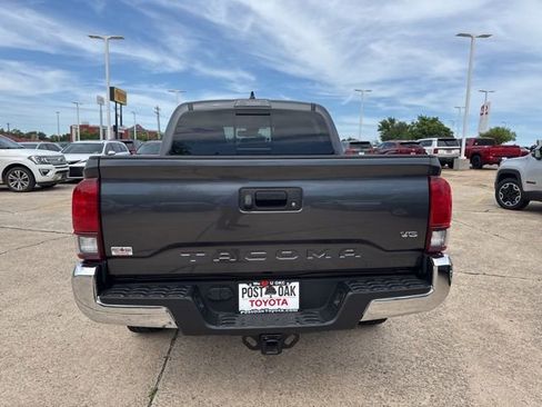 Used 2023 Toyota Tacoma SR5 RWD image 5