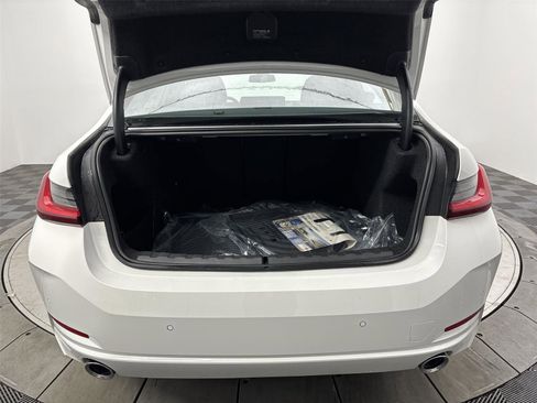 New 2026 BMW 330i xDrive Sedan w/ Convenience Package image 21