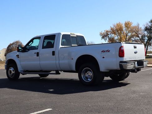 Used 2009 Ford F350 Lariat image 7
