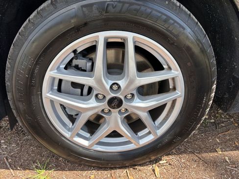 Used 2024 Ford Edge SEL image 30