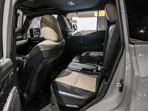 Used 2024 Lexus GX 550 AWD/4WD image 35