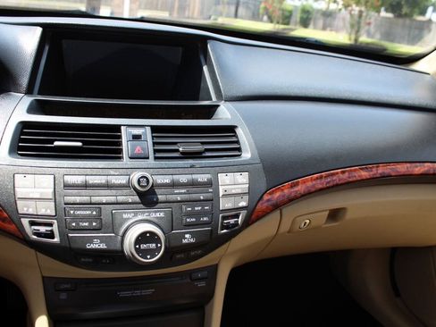 Used 2012 Honda Crosstour EX-L image 8