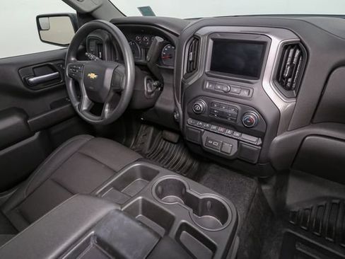 Used 2025 Chevrolet Silverado 1500 W/T RWD image 16