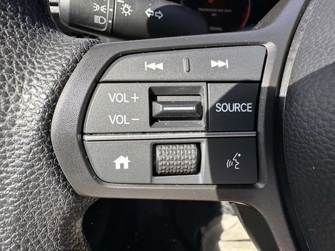 Used 2025 Honda CR-V LX image 16