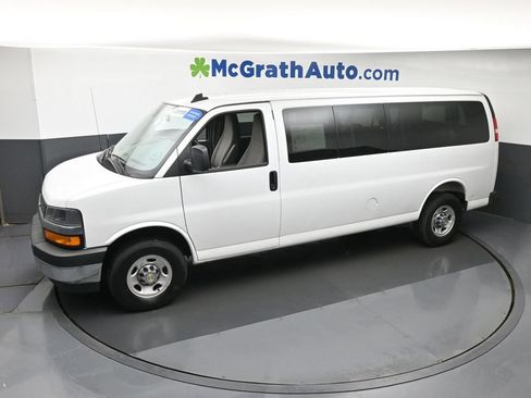 Used 2025 Chevrolet Express 3500 LT w/ LT Preferred Equipment Group RWD image 23