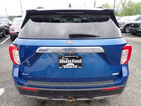 Used 2020 Ford Explorer XLT w/ Equipment Group 202A AWD/4WD image 5