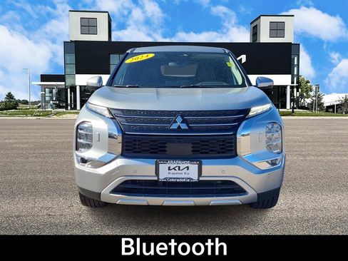 Used 2024 Mitsubishi Outlander SE image 4