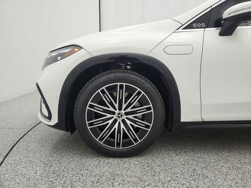 New 2026 Mercedes-Benz EQS 400 4MATIC SUV image 15