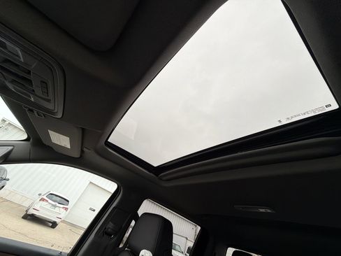 Used 2024 GMC Sierra 1500 Denali image 19