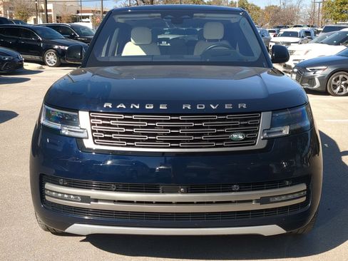 Used 2023 Land Rover Range Rover Long Wheelbase SE image 8