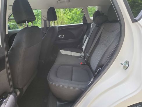 Used 2019 Kia Soul + image 25