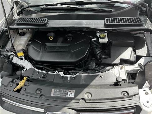 Used 2015 Ford Escape SE w/ Equipment Group 201A AWD/4WD image 20