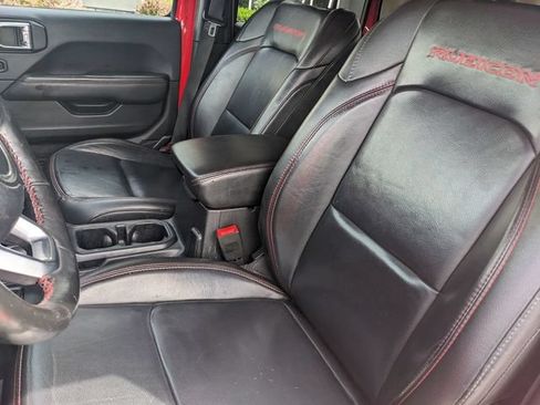 Used 2018 Jeep Wrangler Unlimited Rubicon AWD/4WD image 12