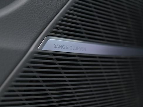 Used 2026 Audi RS Q8 performance image 78