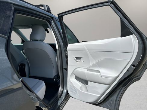 Used 2025 Hyundai Kona SEL image 23