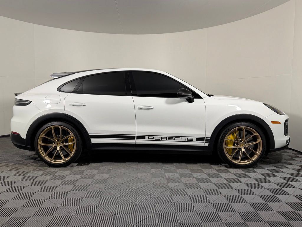 Certified 2023 Porsche Cayenne Turbo GT AWD/4WD image 5