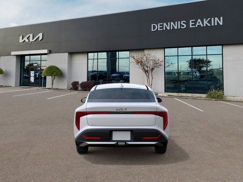 New 2025 Kia K4 LXS image 5
