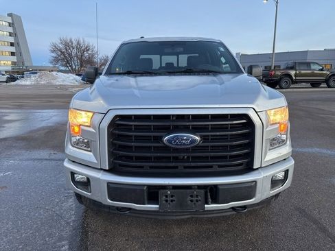 Used 2017 Ford F150 XLT w/ Equipment Group 302A Luxury image 4
