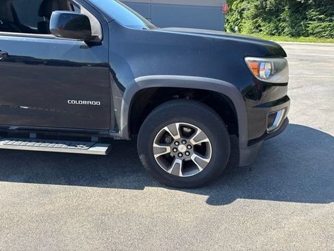 Used 2015 Chevrolet Colorado Z71 AWD/4WD image 4