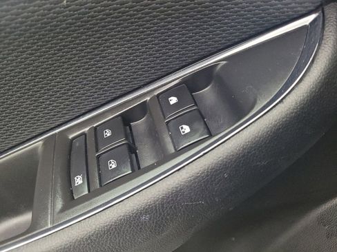 Used 2016 Chevrolet Cruze LS image 27