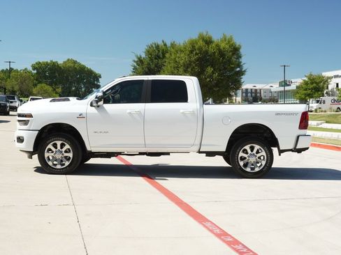 Used 2025 RAM 2500 Laramie w/ Sport Appearance Package AWD/4WD image 2