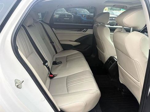 Used 2020 Honda Accord Touring image 48