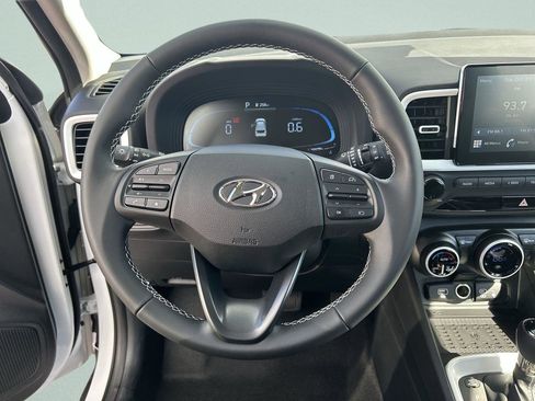 New 2026 Hyundai Venue SEL FWD image 32