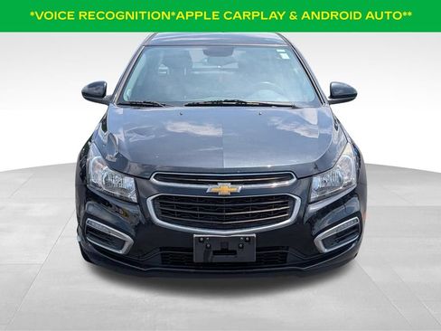 Used 2016 Chevrolet Cruze LT w/ Technology Package FWD image 2