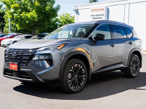 New 2026 Nissan Rogue Dark Armor AWD/4WD image 3