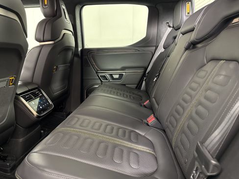 Used 2023 Rivian R1T Adventure AWD/4WD image 17