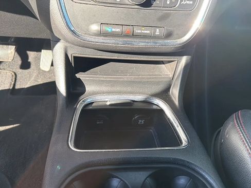 Used 2020 Dodge Grand Caravan GT FWD image 95
