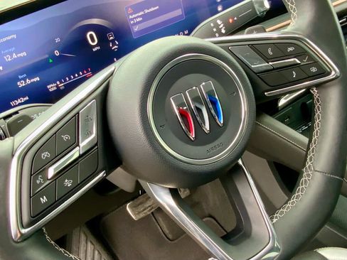 Used 2025 Buick Envision Sport Touring image 39