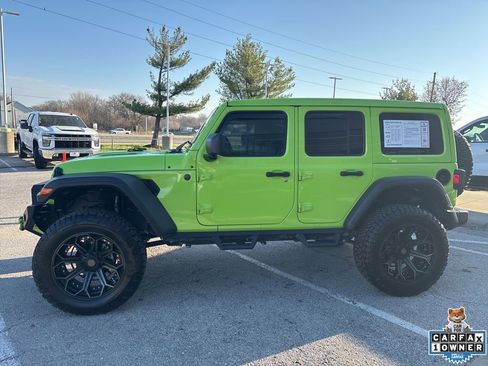 Used 2024 Jeep Wrangler Unlimited Sport AWD/4WD image 15