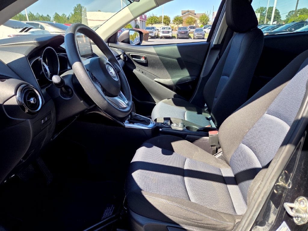 Used 2018 Toyota Yaris iA FWD image 5