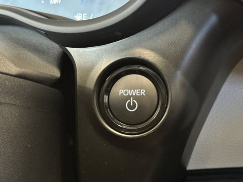 Certified 2026 Toyota Sienna LE FWD image 20